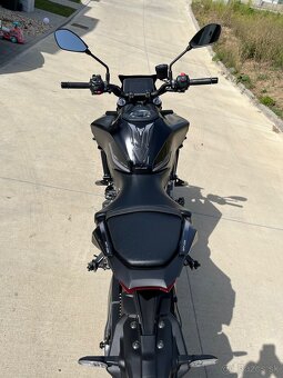 Yamaha MT09 r.2025 - 5