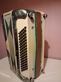 predám akordeón BORSINI - 5