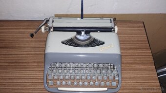 Predám písací stroj Consul - 5