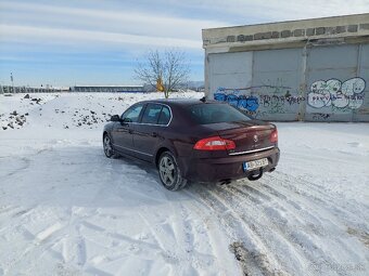 Škoda Superb 3.6, V6 - 5