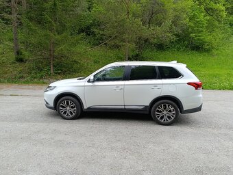 Mitsubishi Outlander INSTYLE - 5