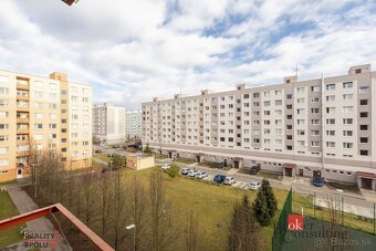 ZNÍŽENÁ CENA Na predaj nádherný 3 izbový byt, kompletná r - 5