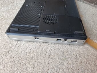 HP Presario C300 - 5