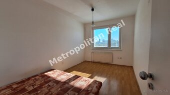 Slnečný 3 izbový byt s loggiou a krásnym výhľadom - 5