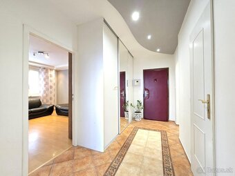 Elegantný 3-izb byt (67m²) s krásnym výhľadom / Lidické nám. - 5