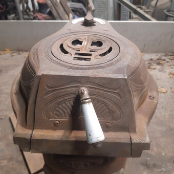 starožitné kachle - 5