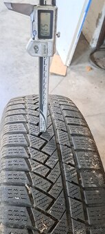 Predám 4ks zimných pneu 215/65R17 - 5
