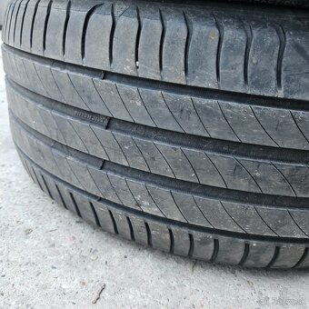 235/45 r18 Michelin - 5