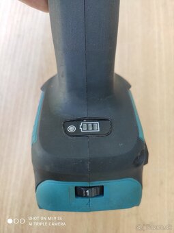 Makita uhlová brúska DGA 517 - 5