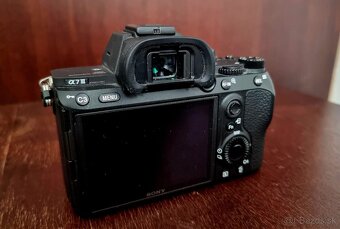 Sony A7 III - 5