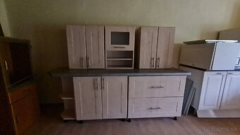 Predám kuchynskú linku 218cm - 5