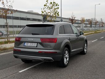 Audi Q7 3.0 TDi, F1, KeyLess, SLOVAK - 5
