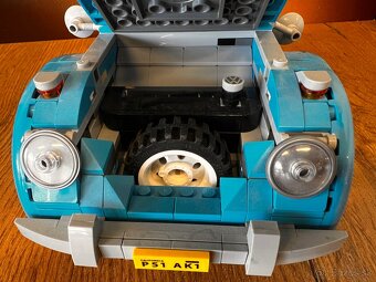 Lego 10252 VW CHROBAK - 5