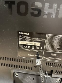Toshiba LED 3D TV - 5
