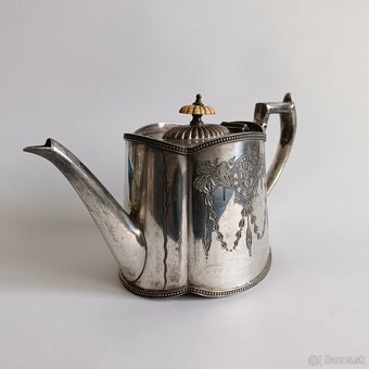 Starožitný zdobený postriebrený čajník - 5