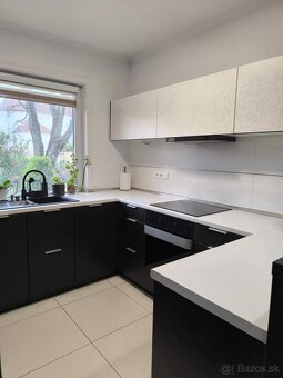 Rodinný dom s bazénom 10 min. od Levíc - 5