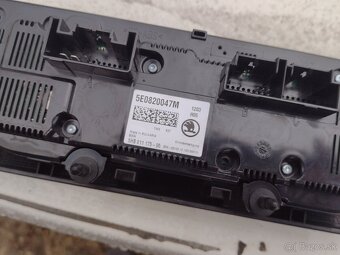 Ovládanie a rádia Octavia 3 - 5