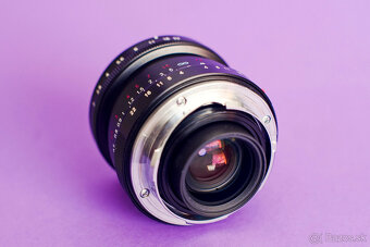 Voigtländer Ultron 2/28. Leica LM. - 5