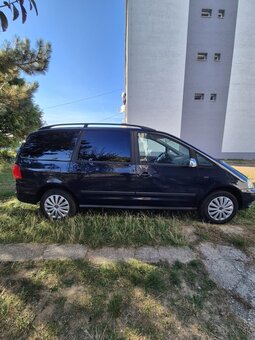 Predám Vw Sharan 1.9 TDI 85kw 2005 - 5