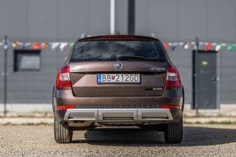 Škoda Octavia Combi Scout AT/6 135kW - 5