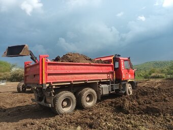 Tatra 815, Avia D90 - 5