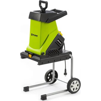 Predám elektrický drvič-2,5kW,Max.priemer polena 4 cm. - 5