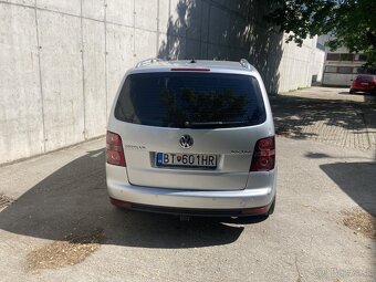 Vw Touran 2.0 TDi 103 kW M6 - 5