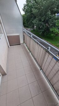 Prenajmem zariadený 1 izb. byt v novostavbe pri Auparku - 5