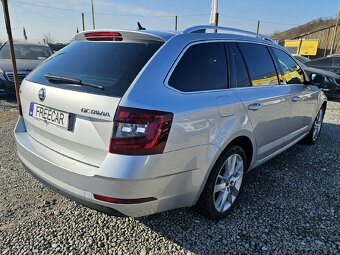 Škoda Octavia Combi 2.0 TDI Elegance - 5