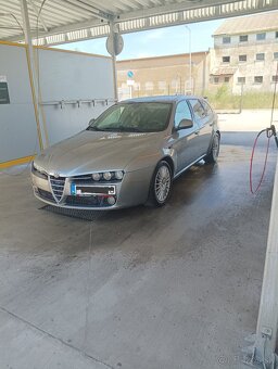 Alfa Romeo 159 - 5