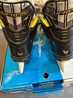 Korčule Bauer Supreme M4 4,5 fit 2 + nože - 5