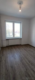 2-izbový byt NA PREDAJ v Hlohovci v blízkosti žel. stanice - 5