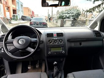 VW TOURANPredám 7. miestny Volkswagen Touran, 2.0.tdi, 103 k - 5