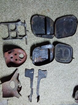 Jawa CZ 250, 350,175 panelka, kyvacka - 5