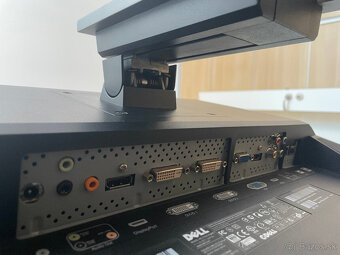 Predám monitor Dell U2711 - 5