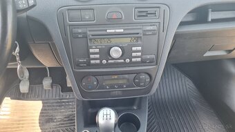 Ford Fusion 1,4 benzín, r.v.: 2010 - 5