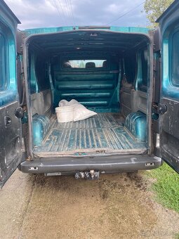 Renault trafic 1,9 - 5