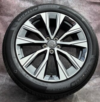 Letní sada Volvo XC40/V90 CC 235/50R19 103V - 5
