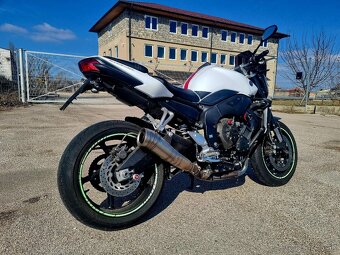 Yamaha FZ1 - 5