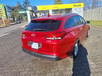 HYUNDAI I30 COMBI 1,4 BENZÍN ROK 2018 - 5