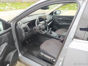 Nissan Qashqai 1.3 DIG-T 116kw N-Connecta, manuál - 5