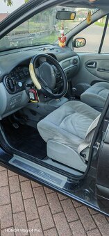 Renault Scenic 1.9 - 5