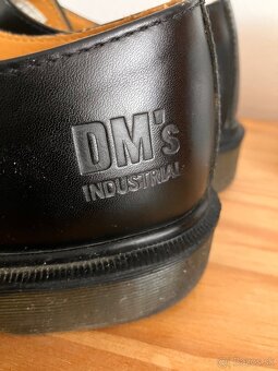Martens 42 (41)  69,- euro (2xpouzité) - 5