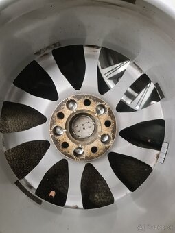 ZIMNA-CELOROČNA SADA 5X112 R17 PNEU 225/50 R17 - 5