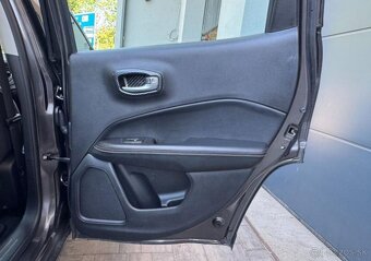 Jeep Compass 1.4 Multiair Longitude benzín manuál 103 kw - 5