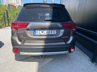 Outlander 2,0 Mivec Intense CVT 4WD 100rokov - 5