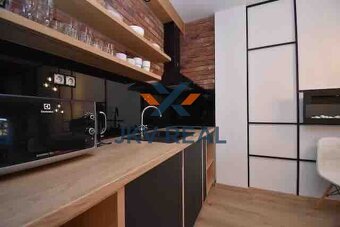 Nadštandardný apartmán na predaj – Hrebienok Resort II, Star - 5