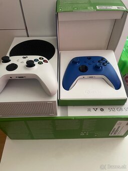🎮 Predám Xbox Series S + 2 ovládače – výborný stav - 5