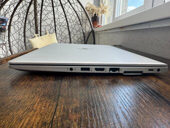 HP EliteBook 840 g6 - i5 8365U, 16GB RAM, 256GB SSD - 5