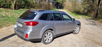 Predam subaru outback 2.5i - 5